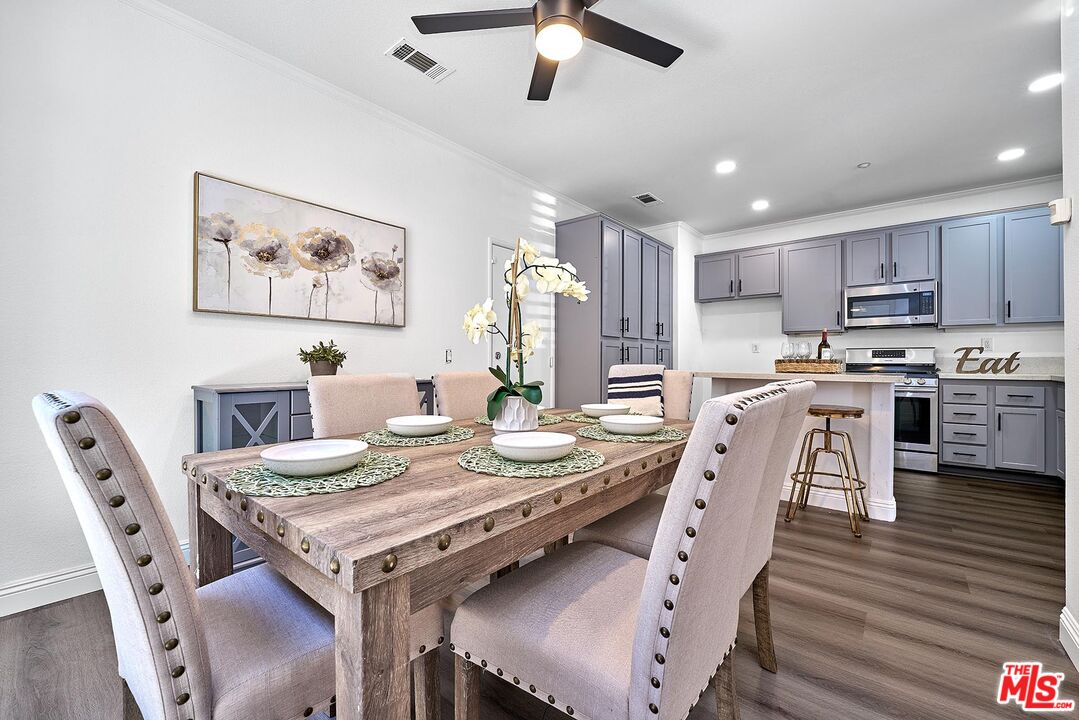 38 Windward Way Buena Park, CA 90621 - Photo 21 of 71 a view of a dining room with furniture