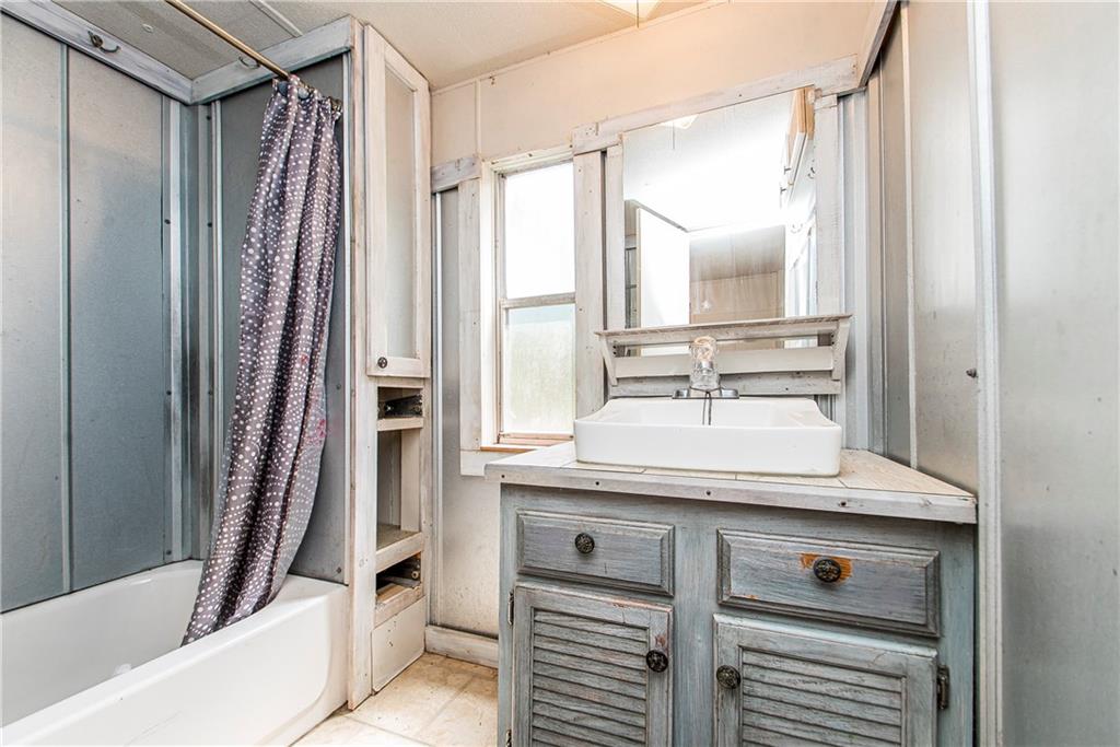 21399 Lowe Davis Road Covington, LA 70435 - Photo 16 of 32 Gallery Image 16