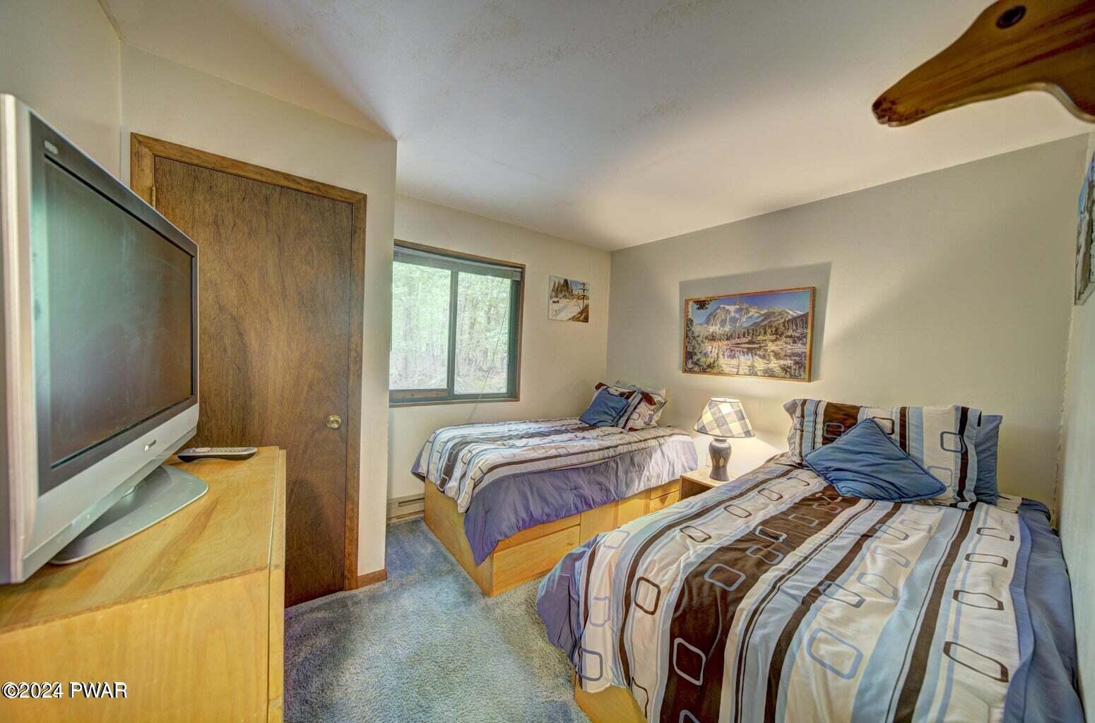 202 Tanager Road Lackawaxen, PA 18435 - Photo 30 of 43