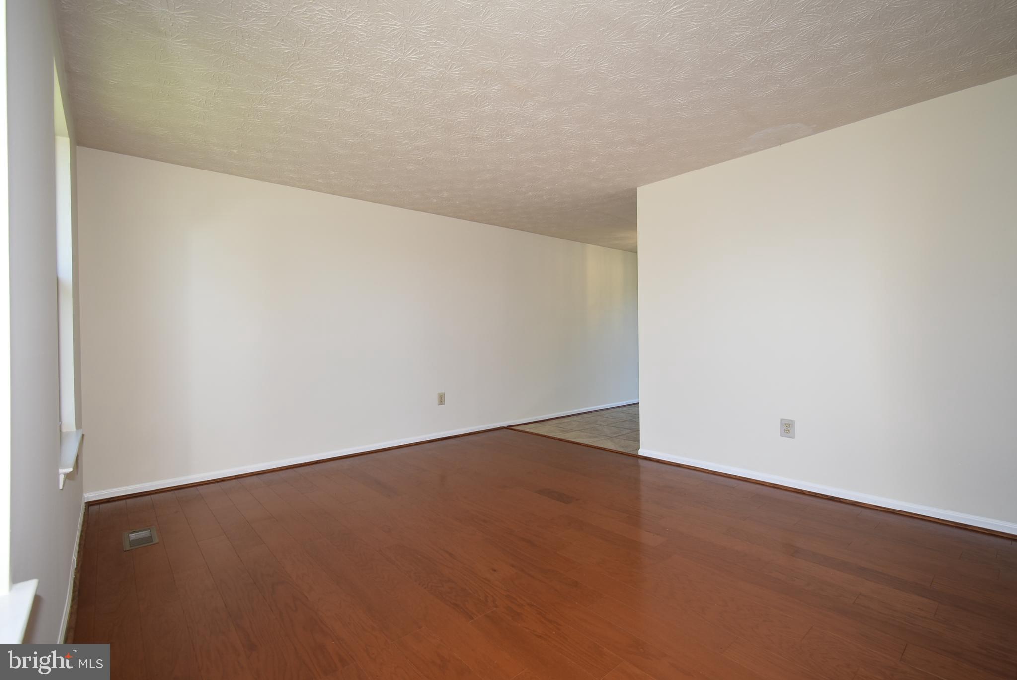 8404 Lucerne Road Randallstown, MD 21133 - Photo 25 of 39 Living Room View 2