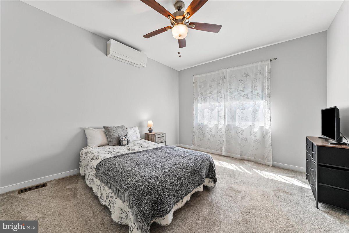 605 Barclay Circle Springfield, PA 19064 - Photo 24 of 30 4th Bedroom