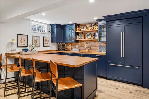 $4,995,000 | 1048 Ocean Road, Narragansett, RI 02882