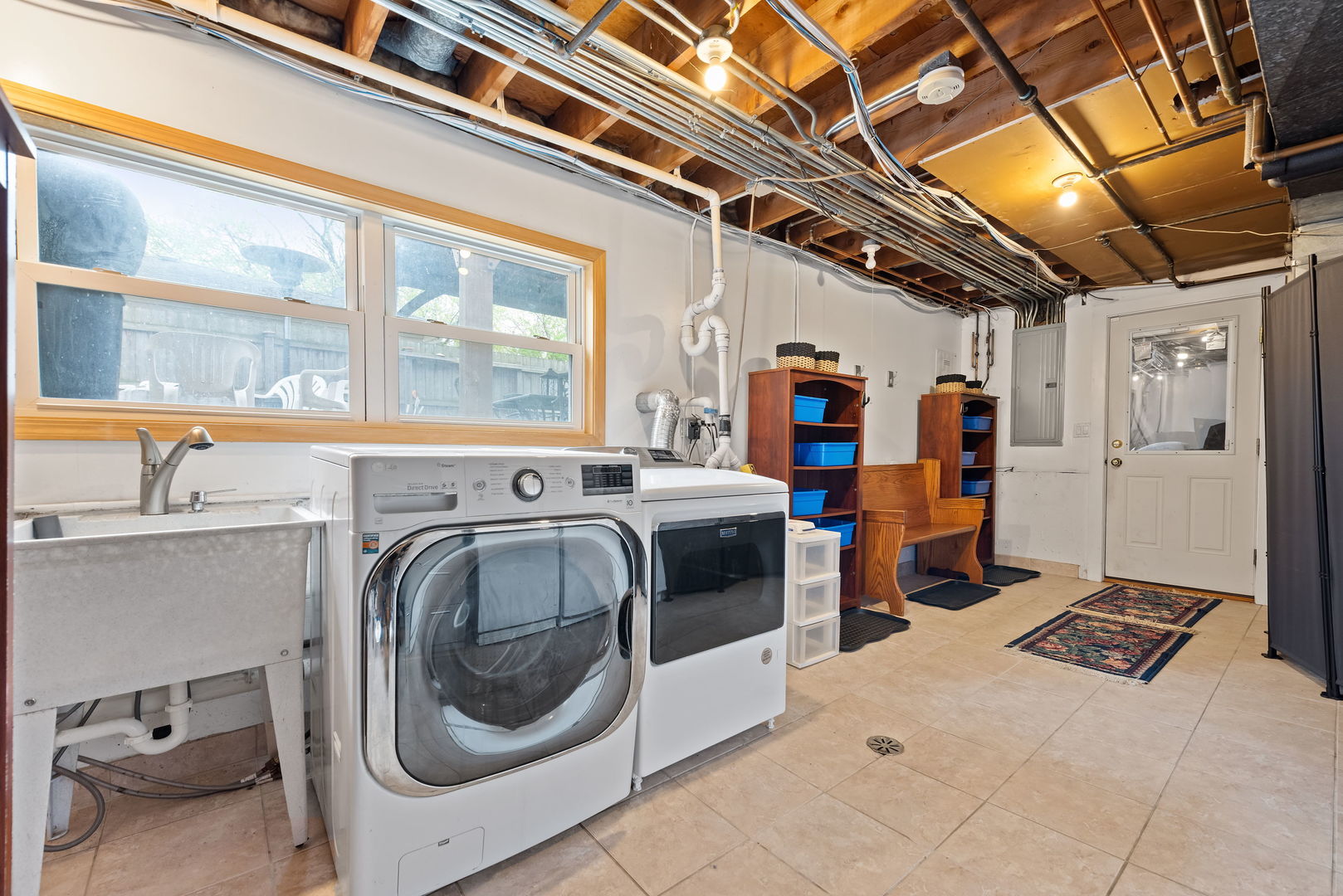 696 Lombardy Lane Deerfield, IL 60015 - Photo 20 of 26 a utility room with dryer and washer