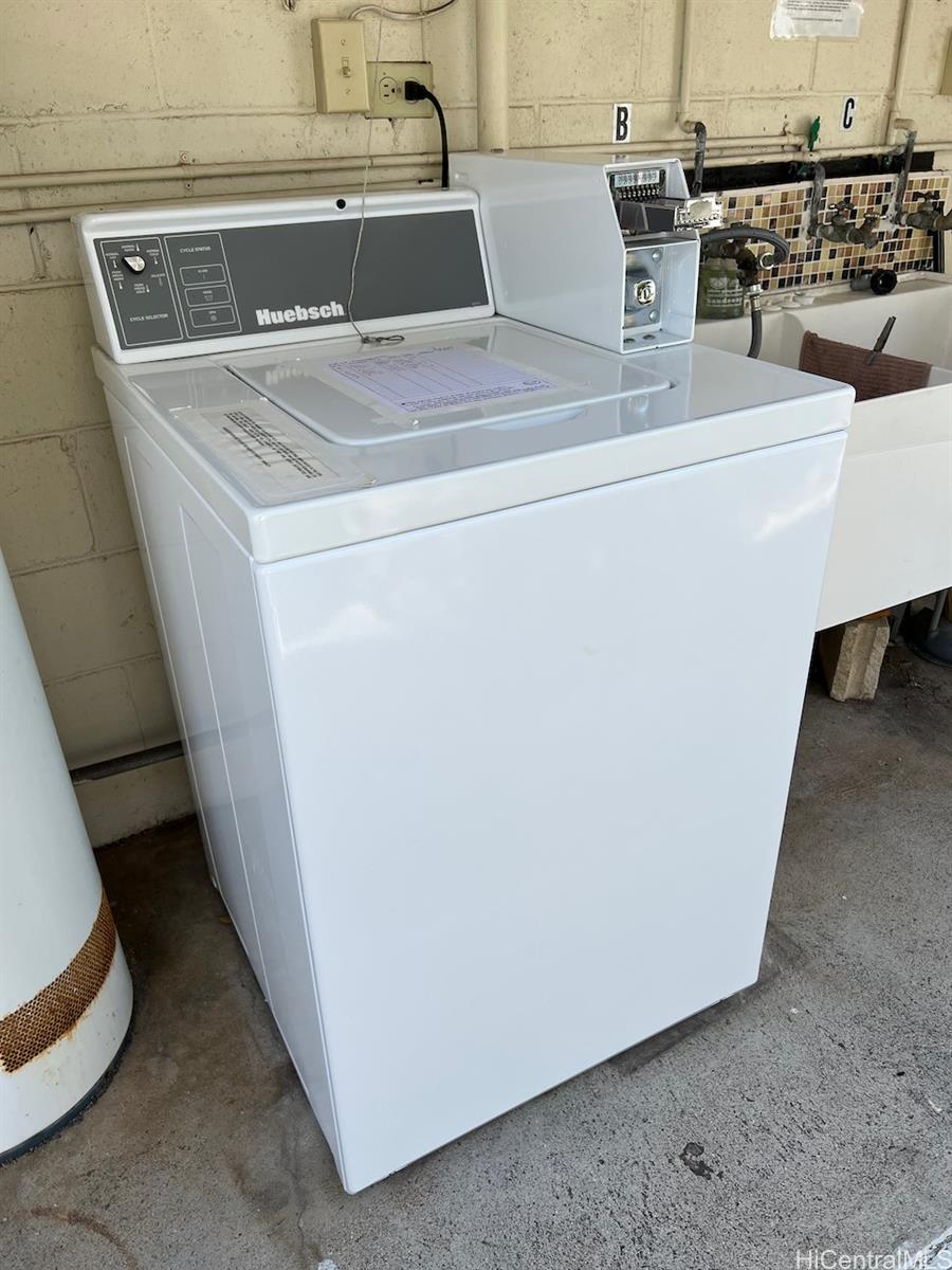 2810 Winam Avenue, Unit B Honolulu, HI 96816 - Photo 12 of 15 a close view of sink and tap