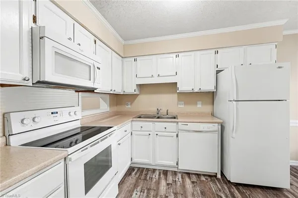 $1,750 | 4625 Lawndale Drive, Greensboro, NC 27455