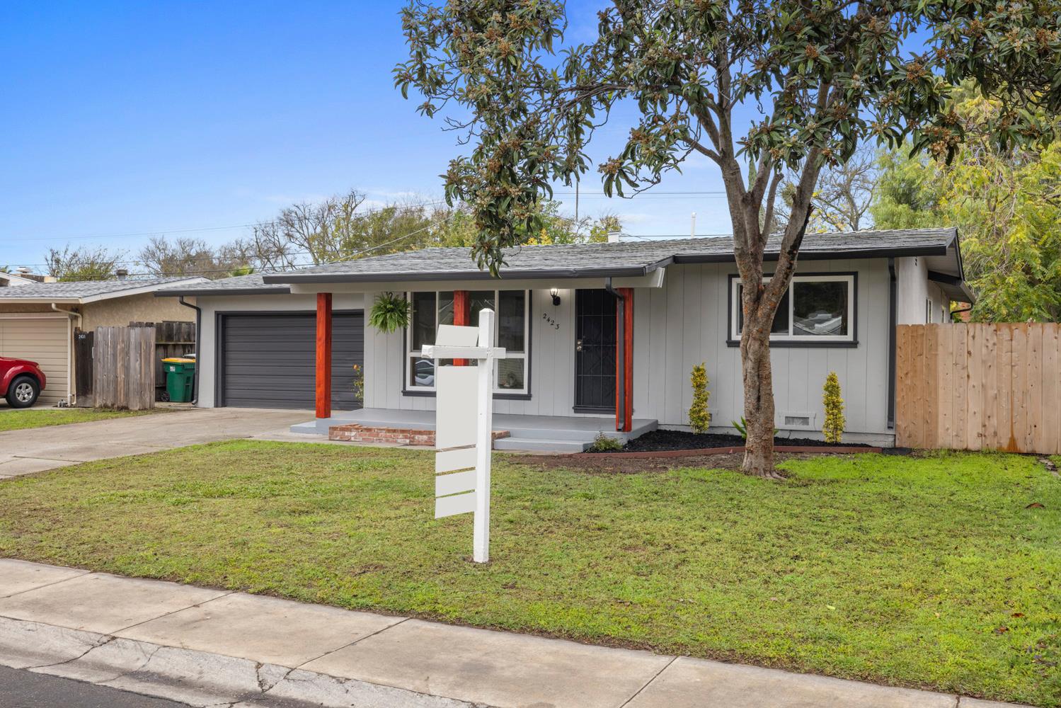 2423 West Swain Road Stockton, CA 95207 - Photo 4 of 36