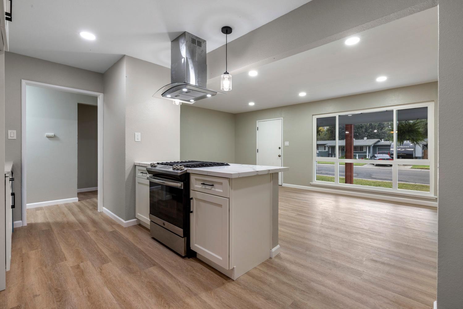 2423 West Swain Road Stockton, CA 95207 - Photo 10 of 36