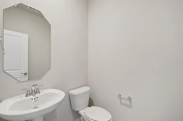 a view of a room with shelf