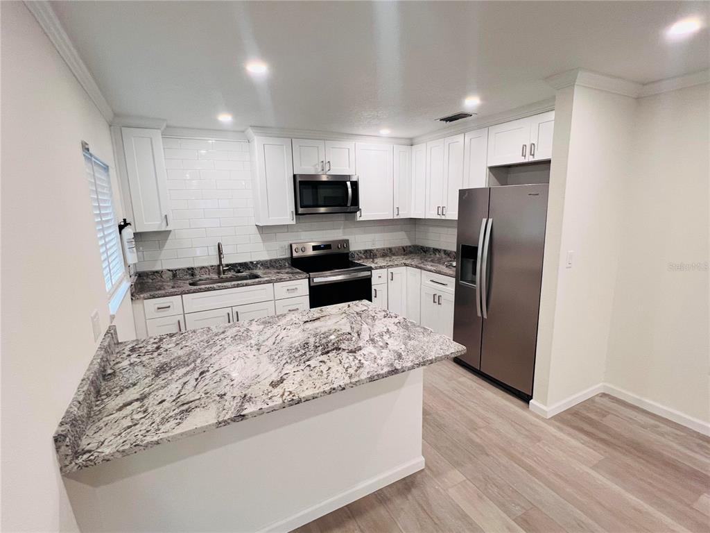 5800 Virginia Avenue New Port Richey, FL 34652 - Photo 3 of 10