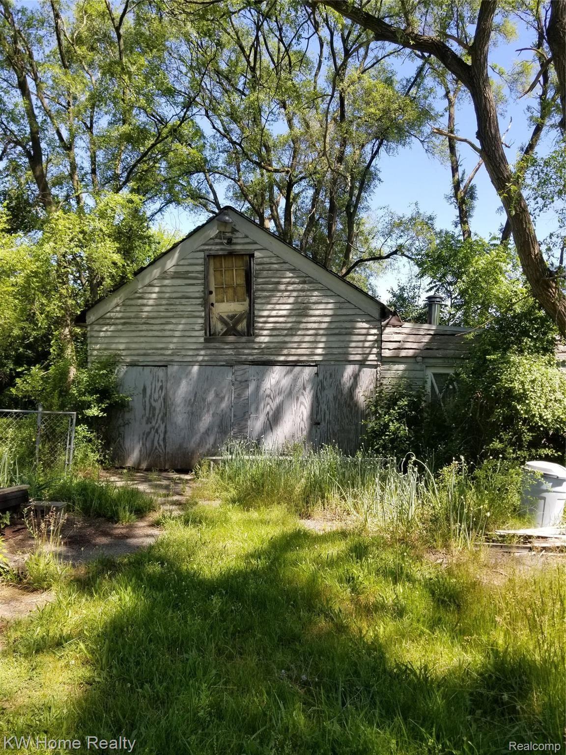 48540 Dequindre Road Utica, MI 48317 - Photo 3 of 6 Dequindre 3.jpg