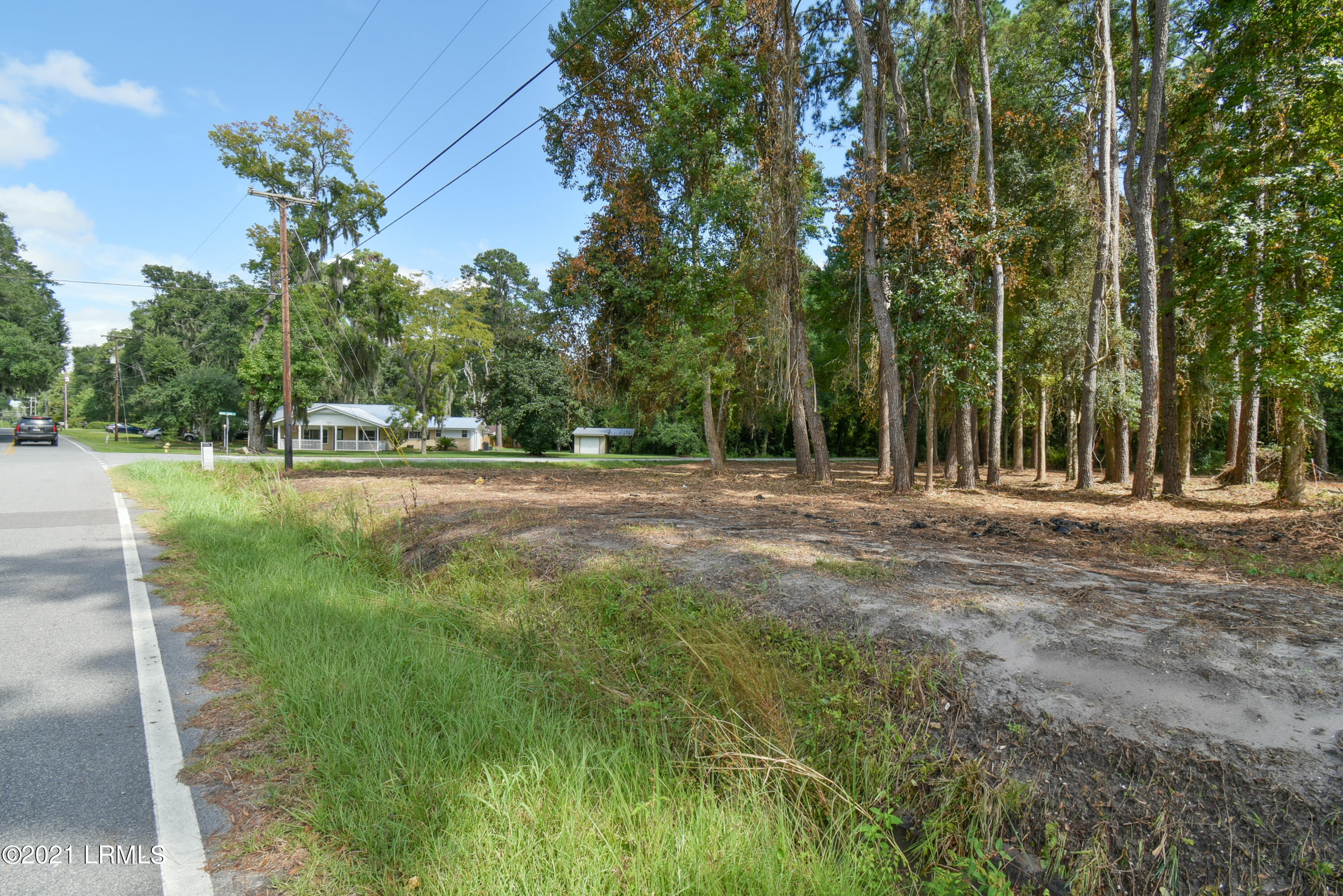4002 Shell Point Road Beaufort, SC 29906 - Photo 3 of 11 DSC_0456-2