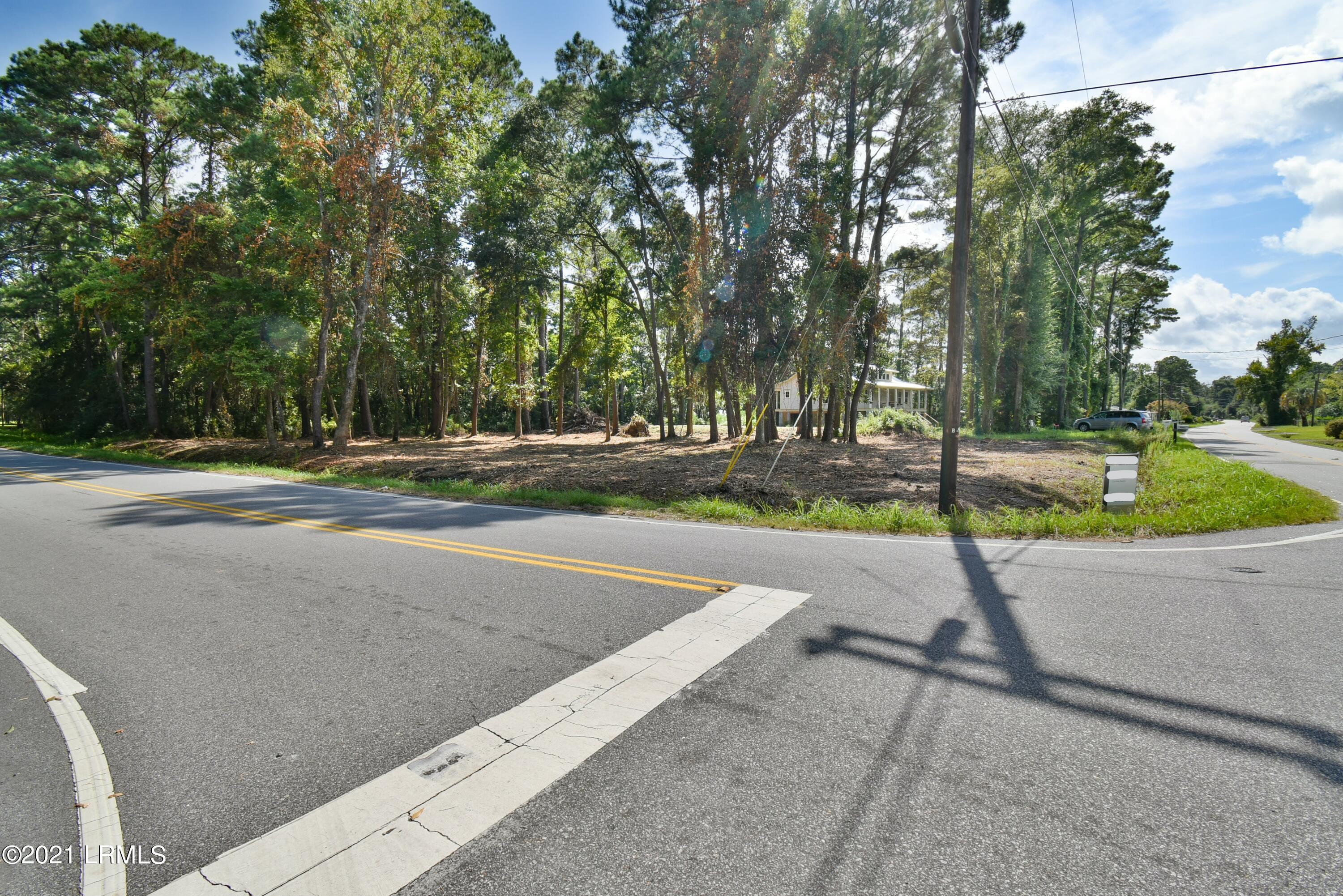 4002 Shell Point Road Beaufort, SC 29906 - Photo 8 of 11 DSC_0451-3_LI