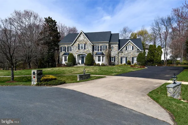 $1,494,900 | 4007 Wintersweet Court, Rockville, MD 20853