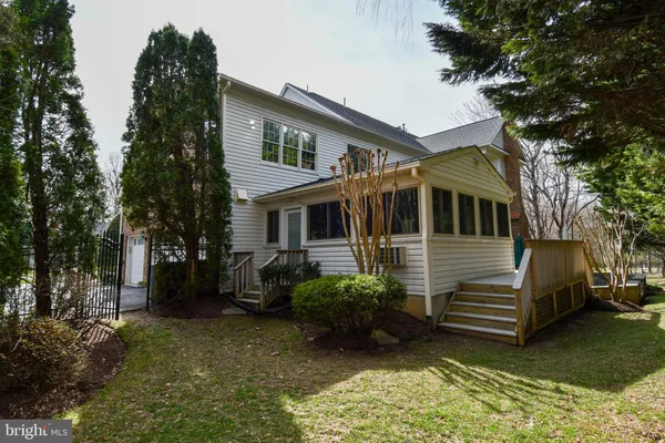 $1,494,900 | 4007 Wintersweet Court, Rockville, MD 20853