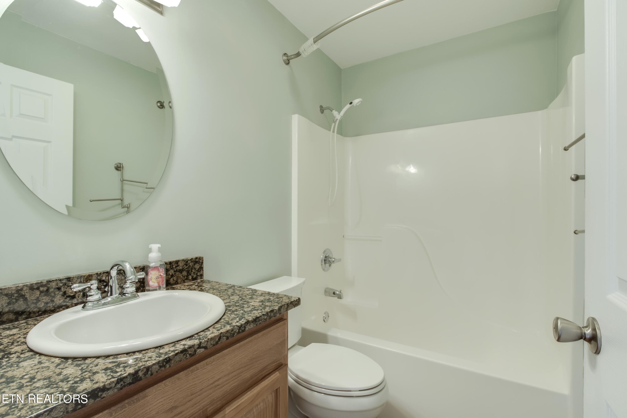 131 Country Way Road Vonore, TN 37885 - Photo 23 of 30 Gallery Image 23