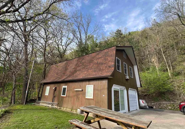 $499,000 | 15970 Highway 35, Ferryville, WI 54628