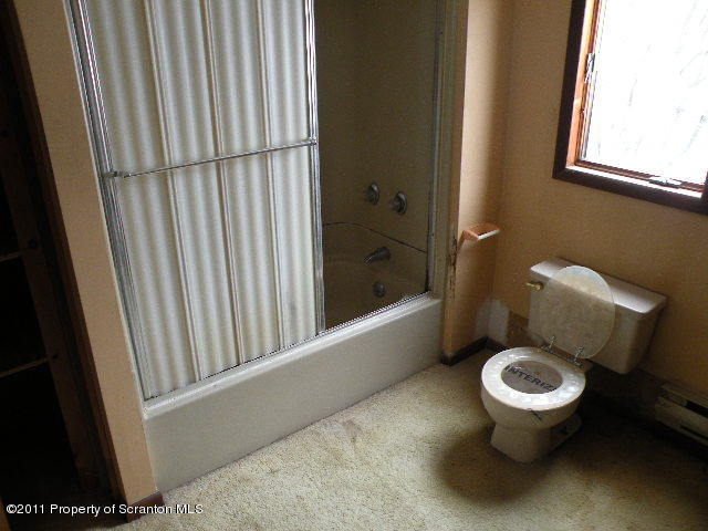 128 Peaceful Valley Road Clarks Summit, PA 18411 - Photo 6 of 8 Gallery Image 6