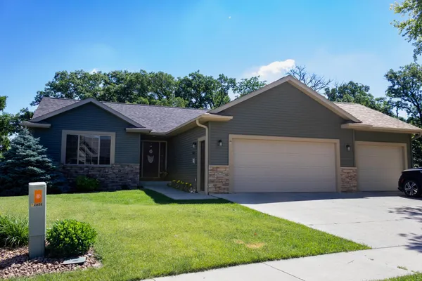 $560,000 | 2823 Dunlap Lane Southeast, Rochester, MN 55904