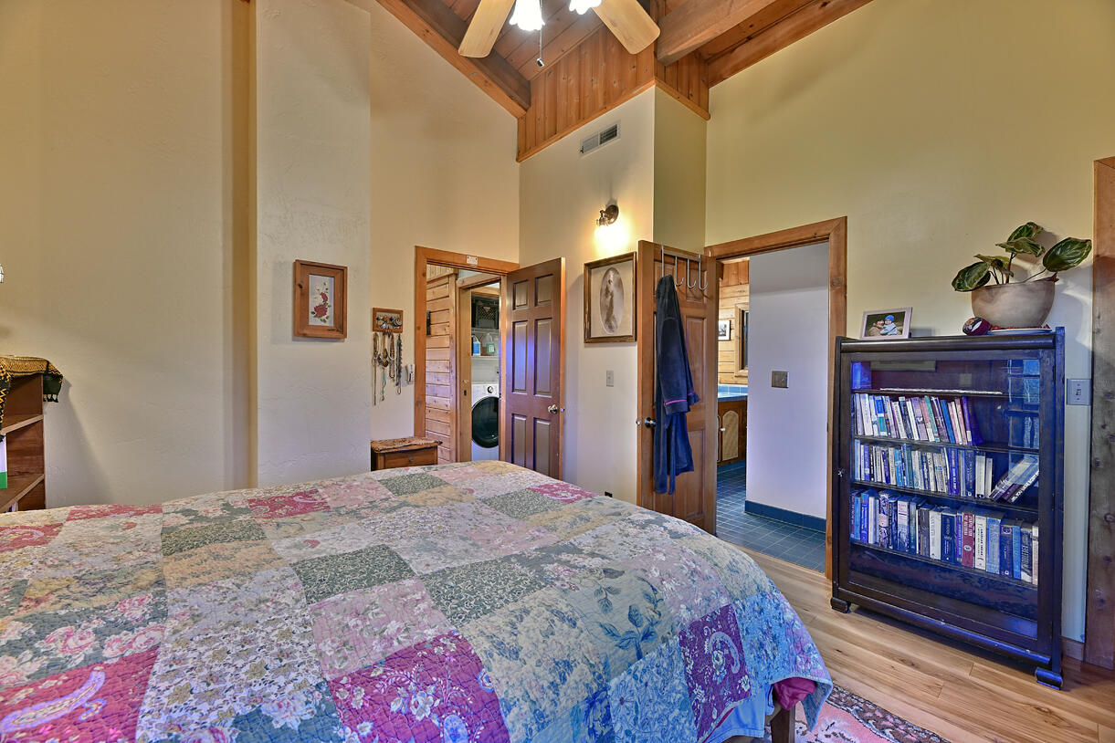 800 Messinger Road Williams, OR 97544 - Photo 23 of 51 23