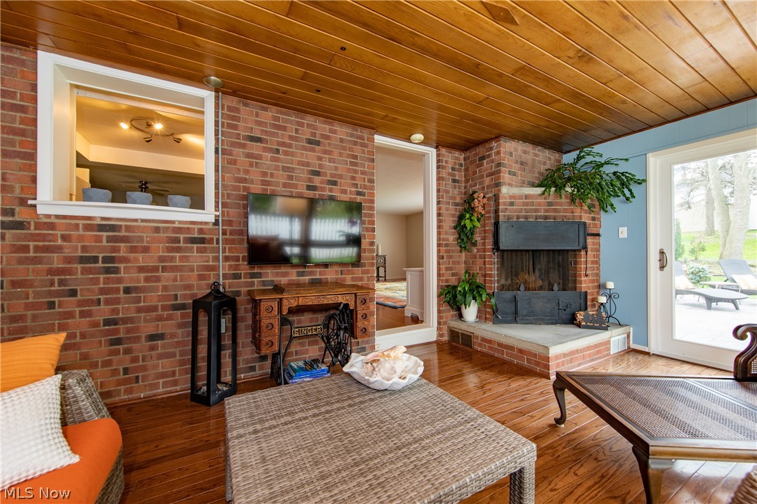 4960 Glenlyn Road Cleveland, OH 44124 - Photo 23 of 26