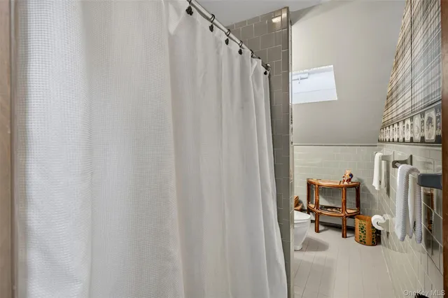 a view of a tree in a park