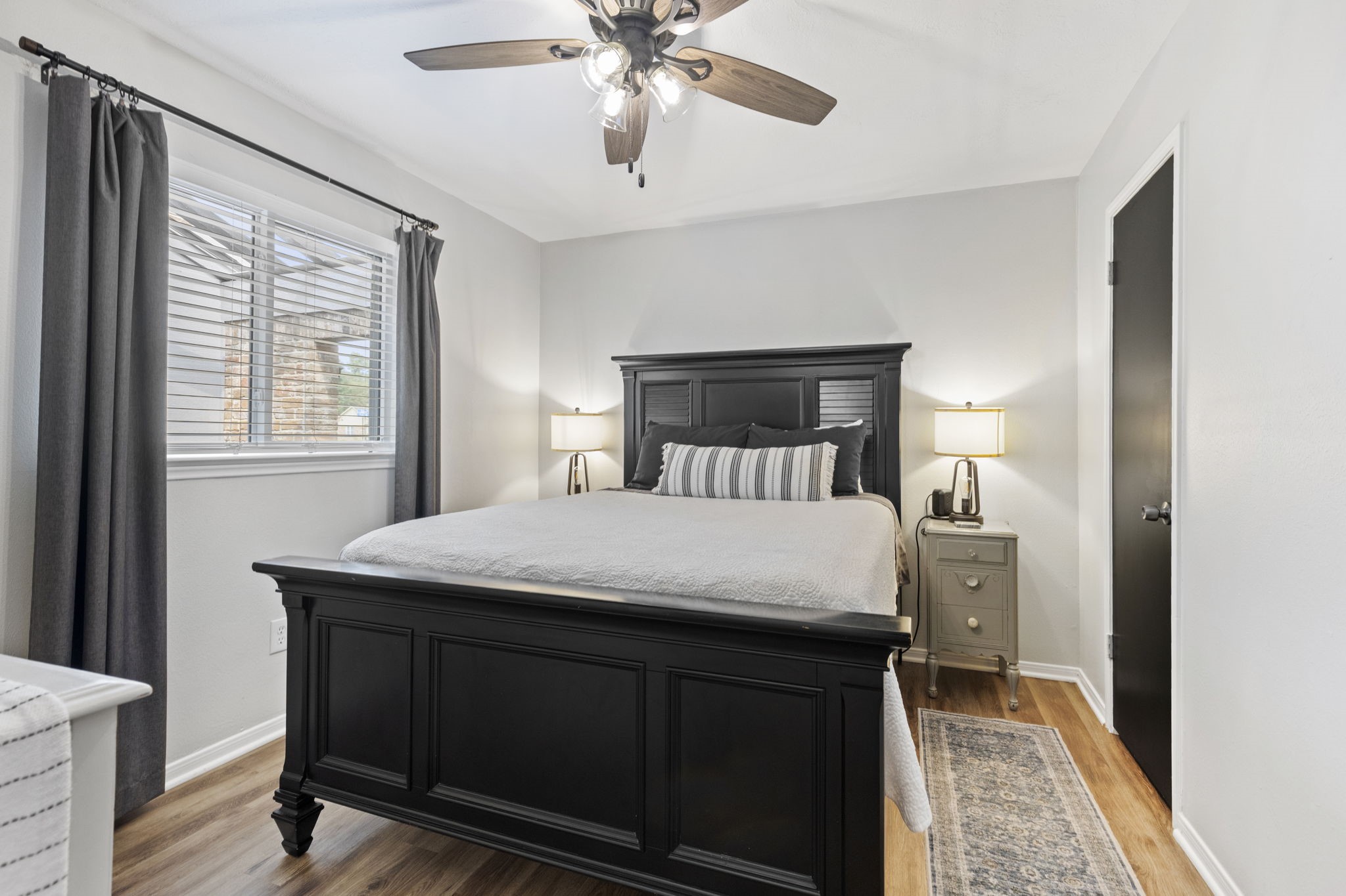 623 Hickory Ridge Drive Shenandoah, TX 77381 - Photo 24 of 26 queen size bed
