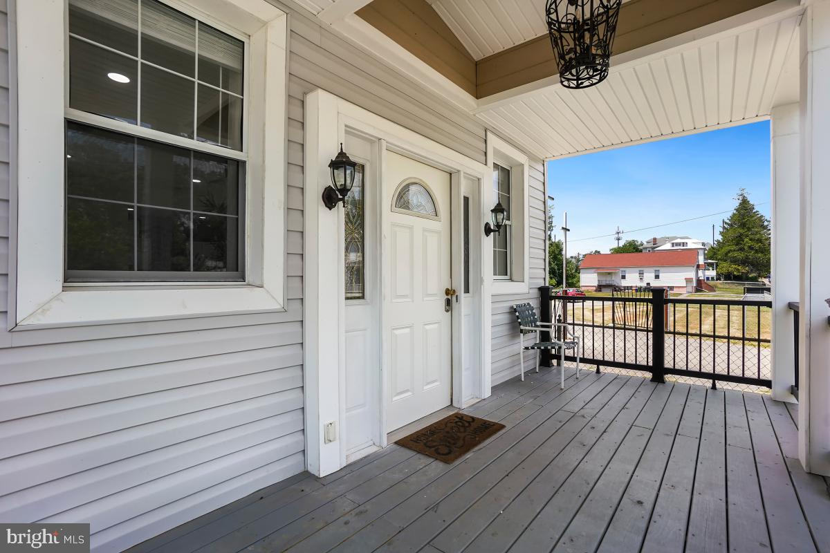 1026 Haverhill Road Baltimore, MD 21229 - Photo 3 of 30 Gallery Image 3