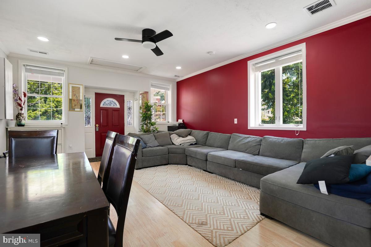 1026 Haverhill Road Baltimore, MD 21229 - Photo 6 of 30 Gallery Image 6