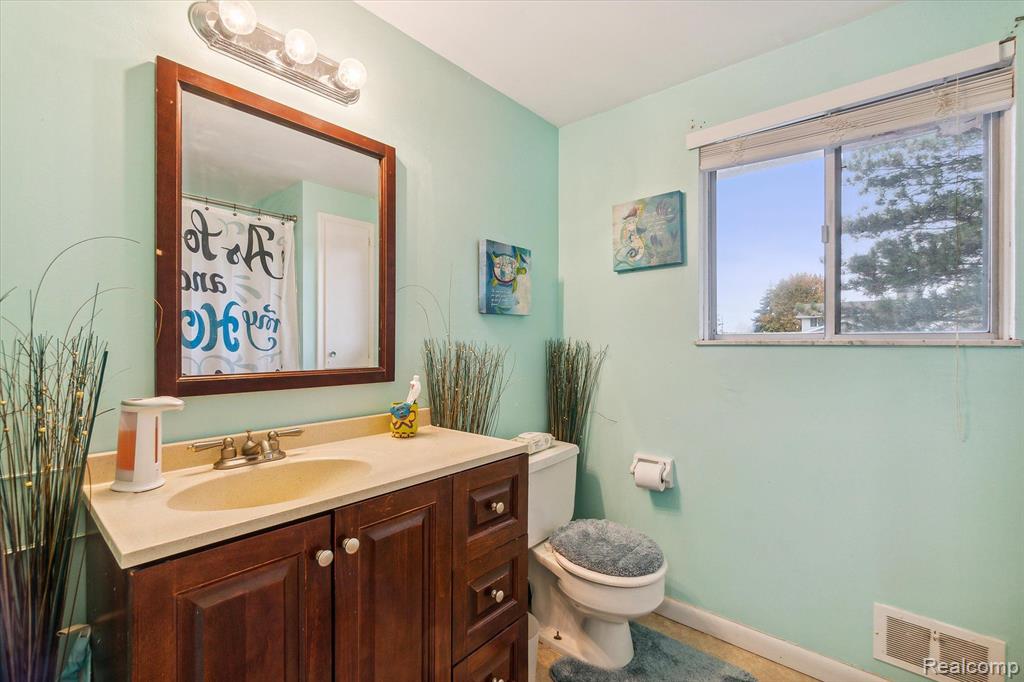 3087 Red Barn Road Flint, MI 48507 - Photo 28 of 42