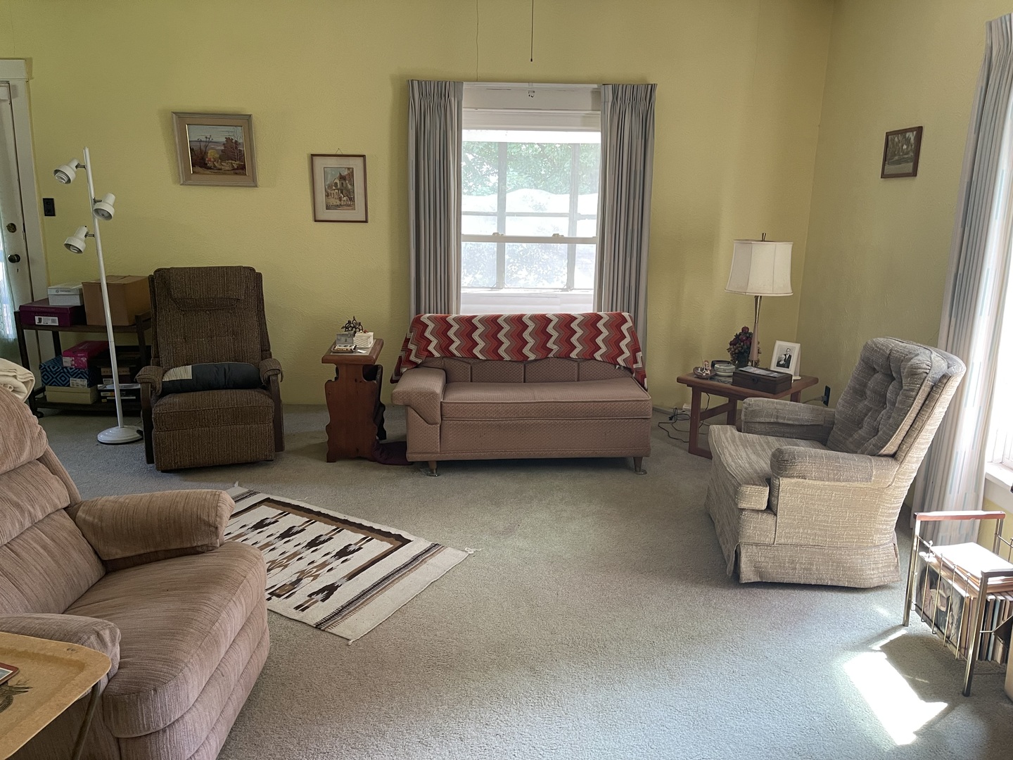 308 High Street Putnam, IL 61560 - Photo 21 of 21 a living room with furniture and a window