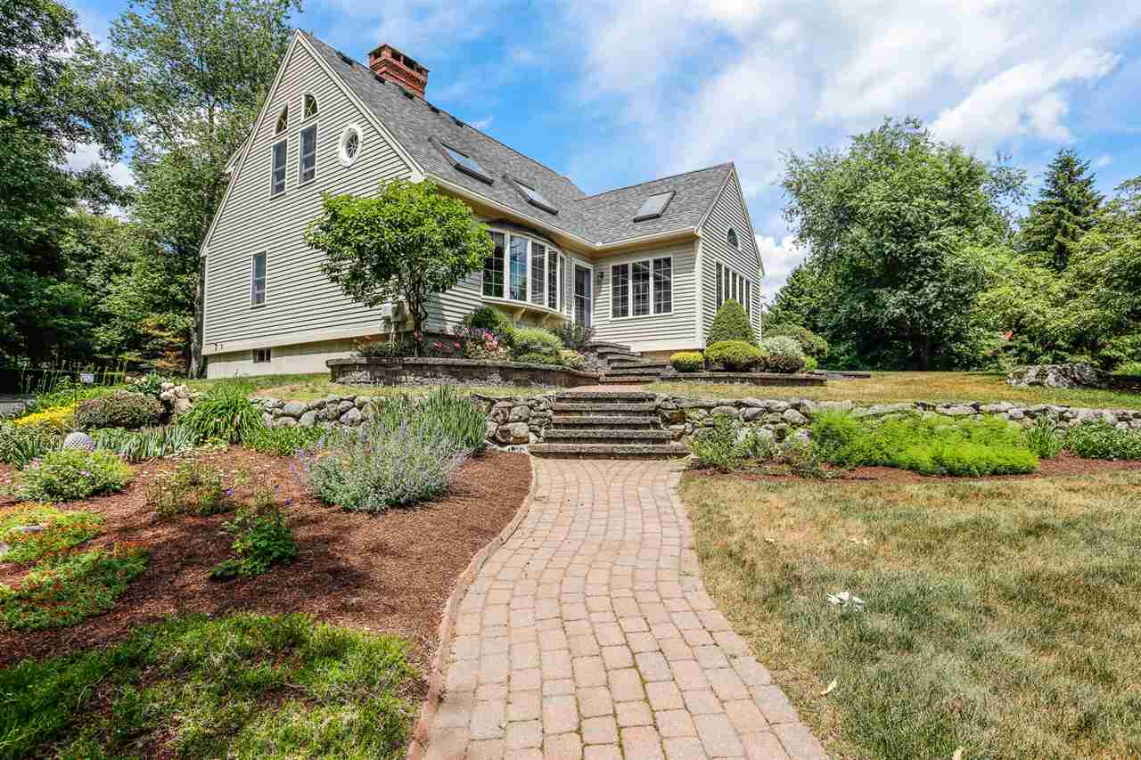 697 Chester Road Auburn, NH 03032 - Photo 1 of 40 Gallery Image 1