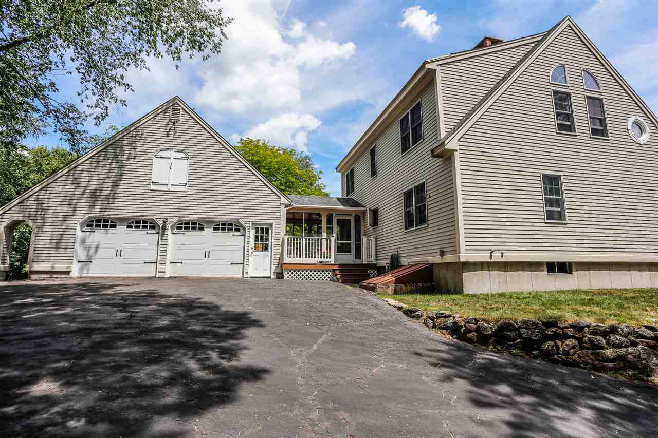 697 Chester Road Auburn, NH 03032 - Photo 2 of 40 Gallery Image 2