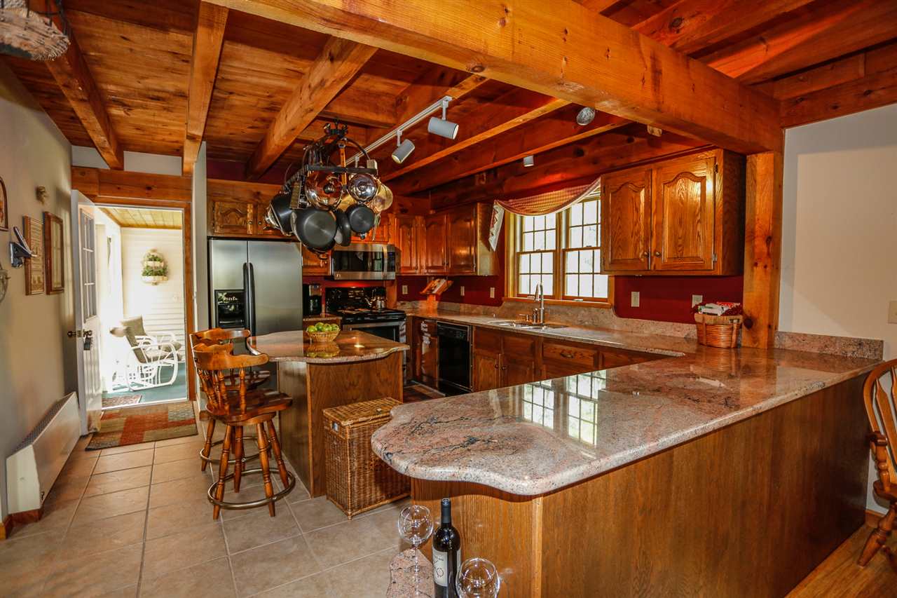697 Chester Road Auburn, NH 03032 - Photo 11 of 40 Gallery Image 11