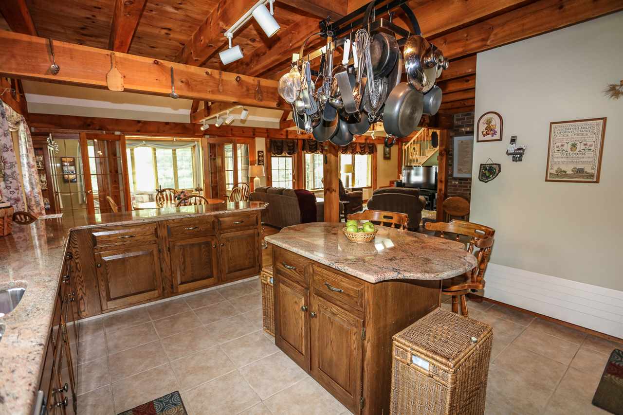 697 Chester Road Auburn, NH 03032 - Photo 14 of 40 Gallery Image 14