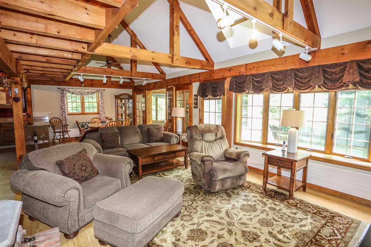 697 Chester Road Auburn, NH 03032 - Photo 16 of 40 Gallery Image 16
