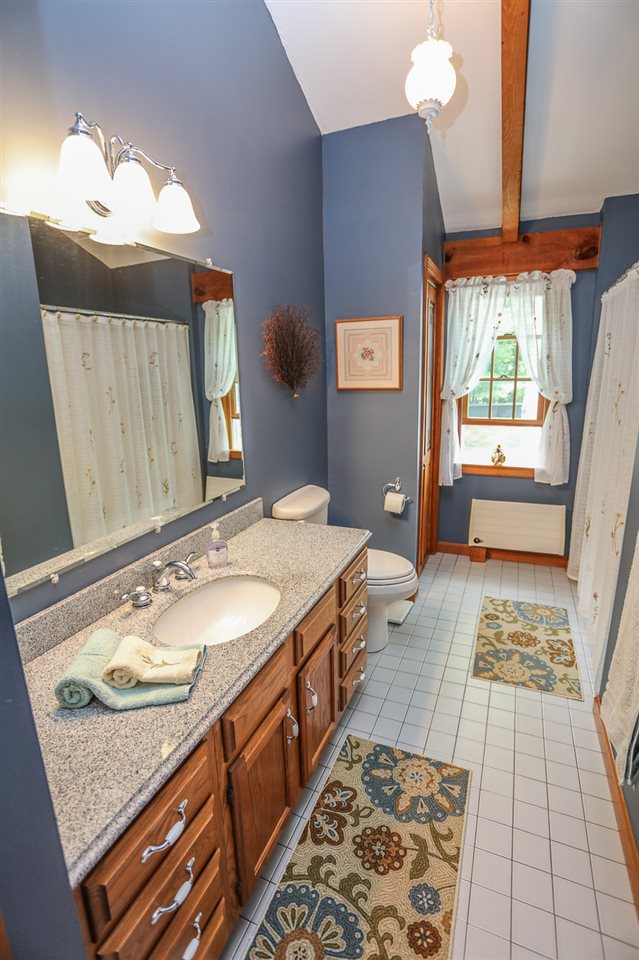 697 Chester Road Auburn, NH 03032 - Photo 23 of 40 Gallery Image 23
