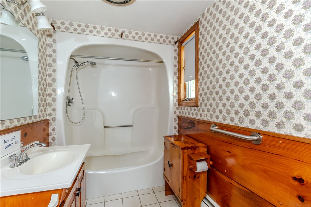 60 Colwell Road Smithfield, RI 02828 - Photo 15 of 40