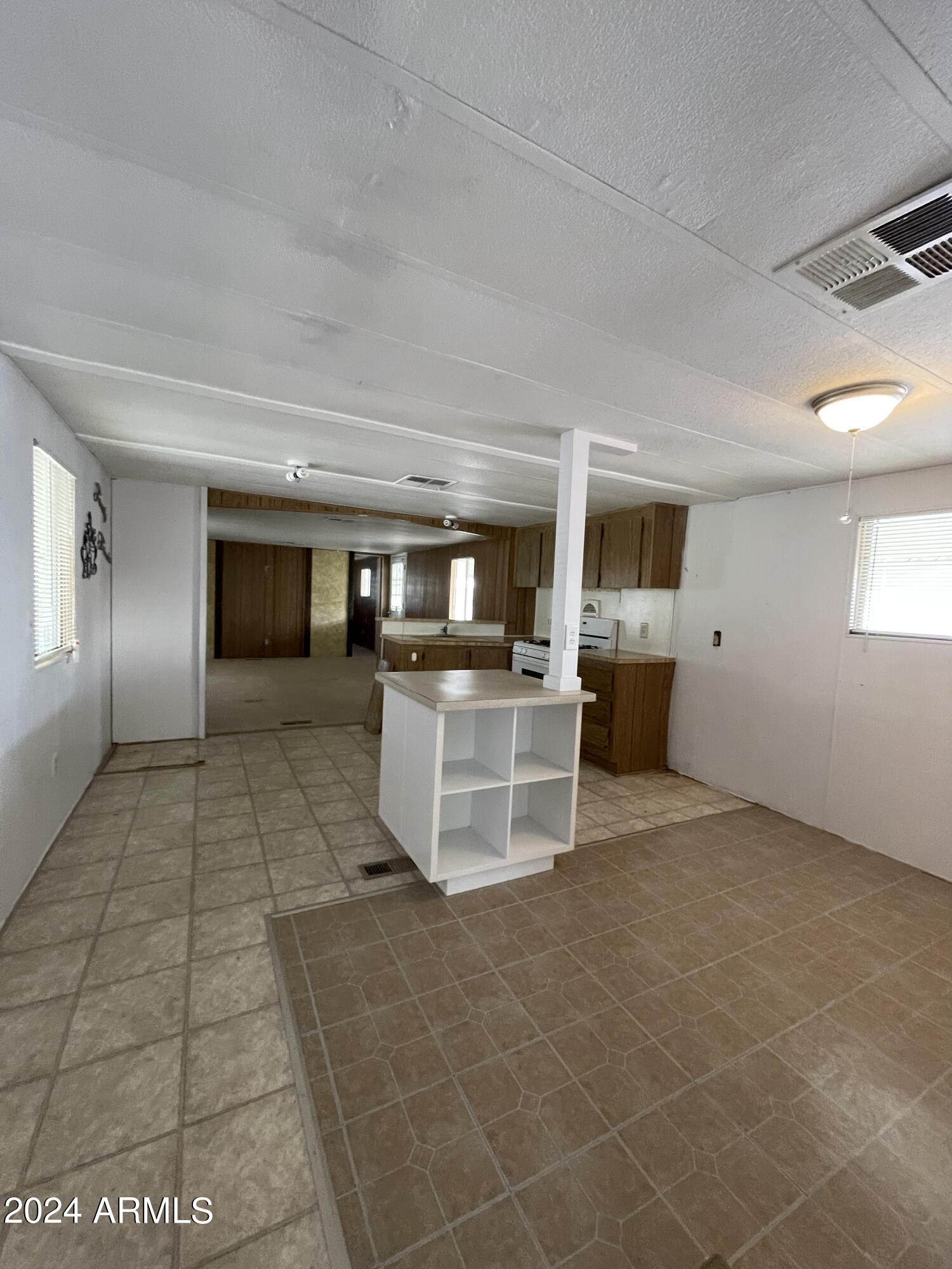 200 East Knox Road, Unit 71 Chandler, AZ 85225 - Photo 13 of 36 IMG_0437