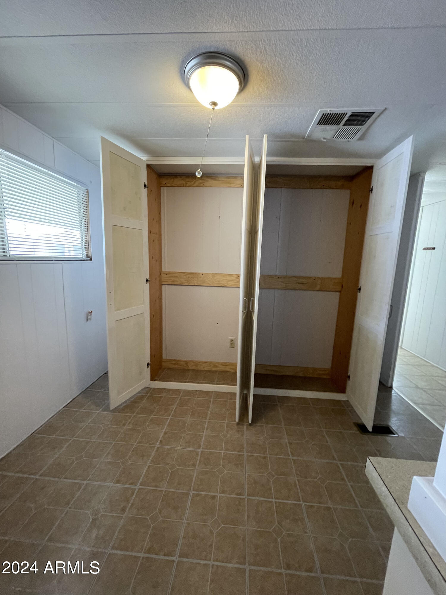 200 East Knox Road, Unit 71 Chandler, AZ 85225 - Photo 14 of 36 IMG_0438