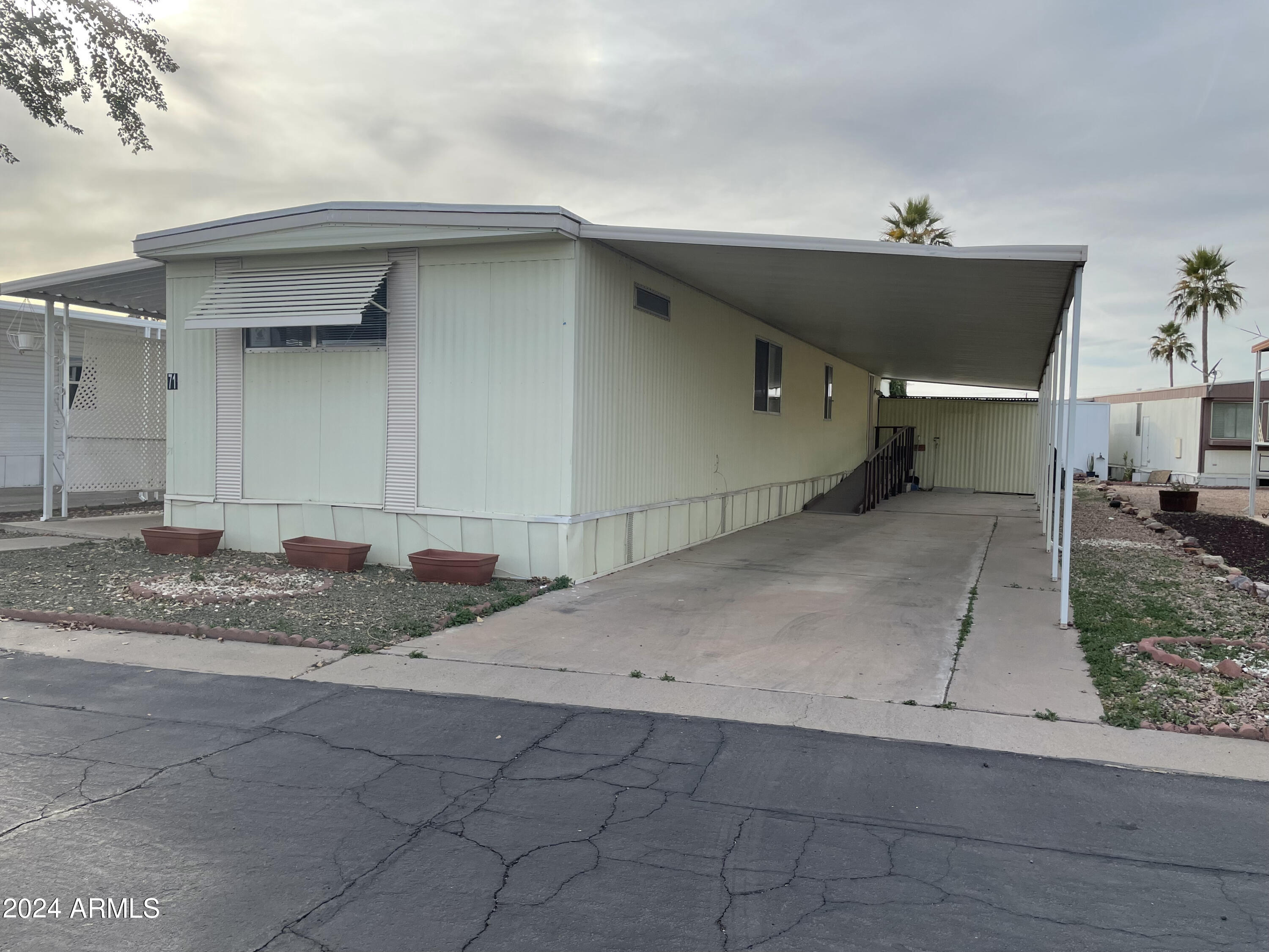 200 East Knox Road, Unit 71 Chandler, AZ 85225 - Photo 2 of 36 IMG_0463