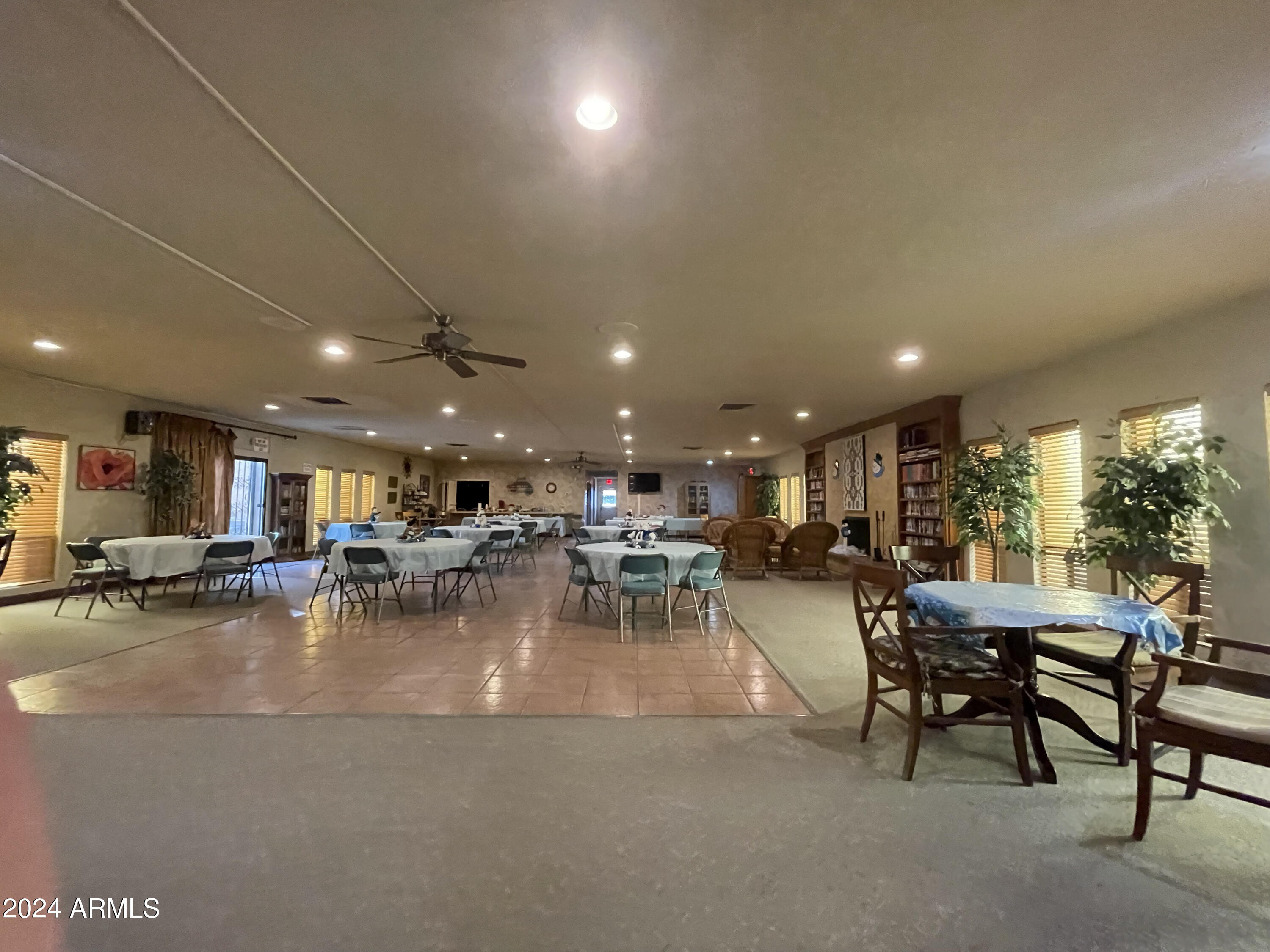 200 East Knox Road, Unit 71 Chandler, AZ 85225 - Photo 33 of 36 IMG_0469