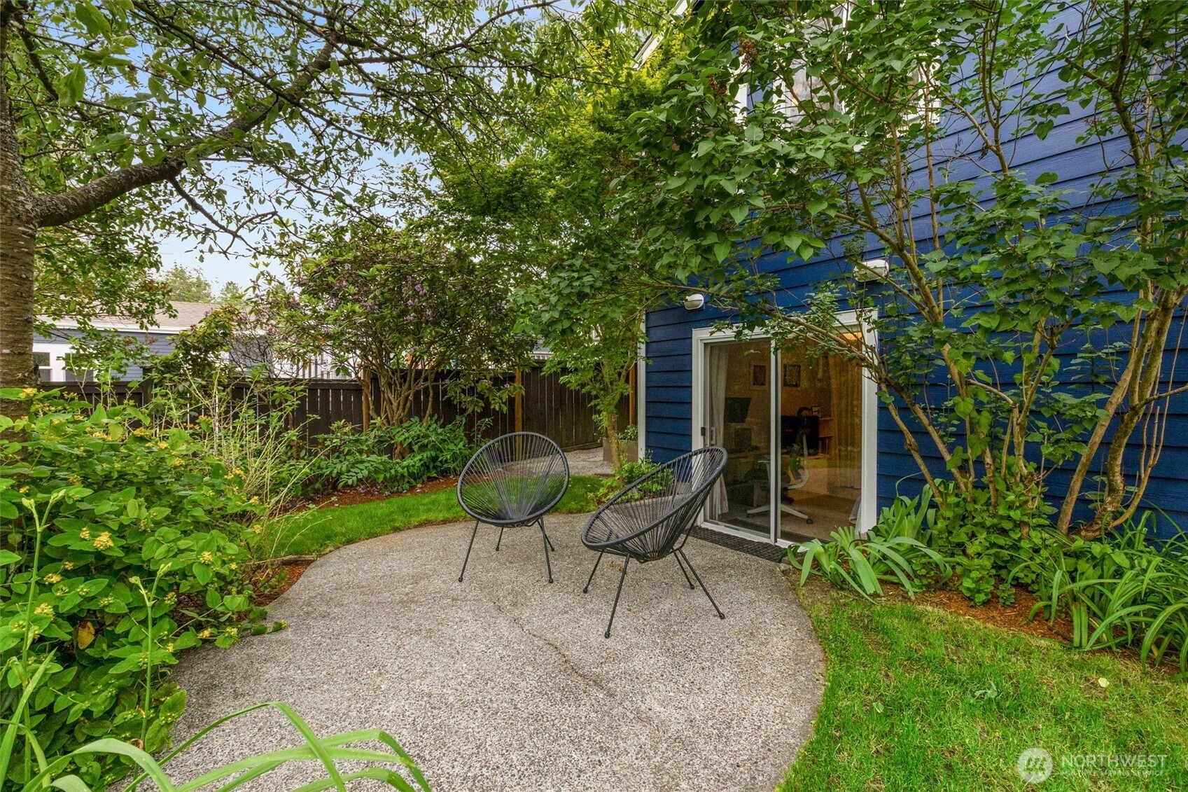 3238 Walnut Avenue Southwest Seattle, WA 98116 - Photo 30 of 40
