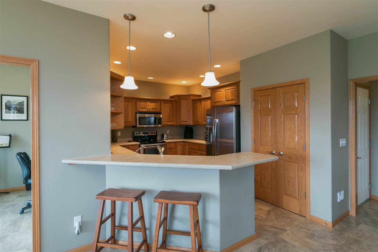 811 Wood Lily Road Solon, IA 52333 - Photo 6 of 17 Gallery Image 6