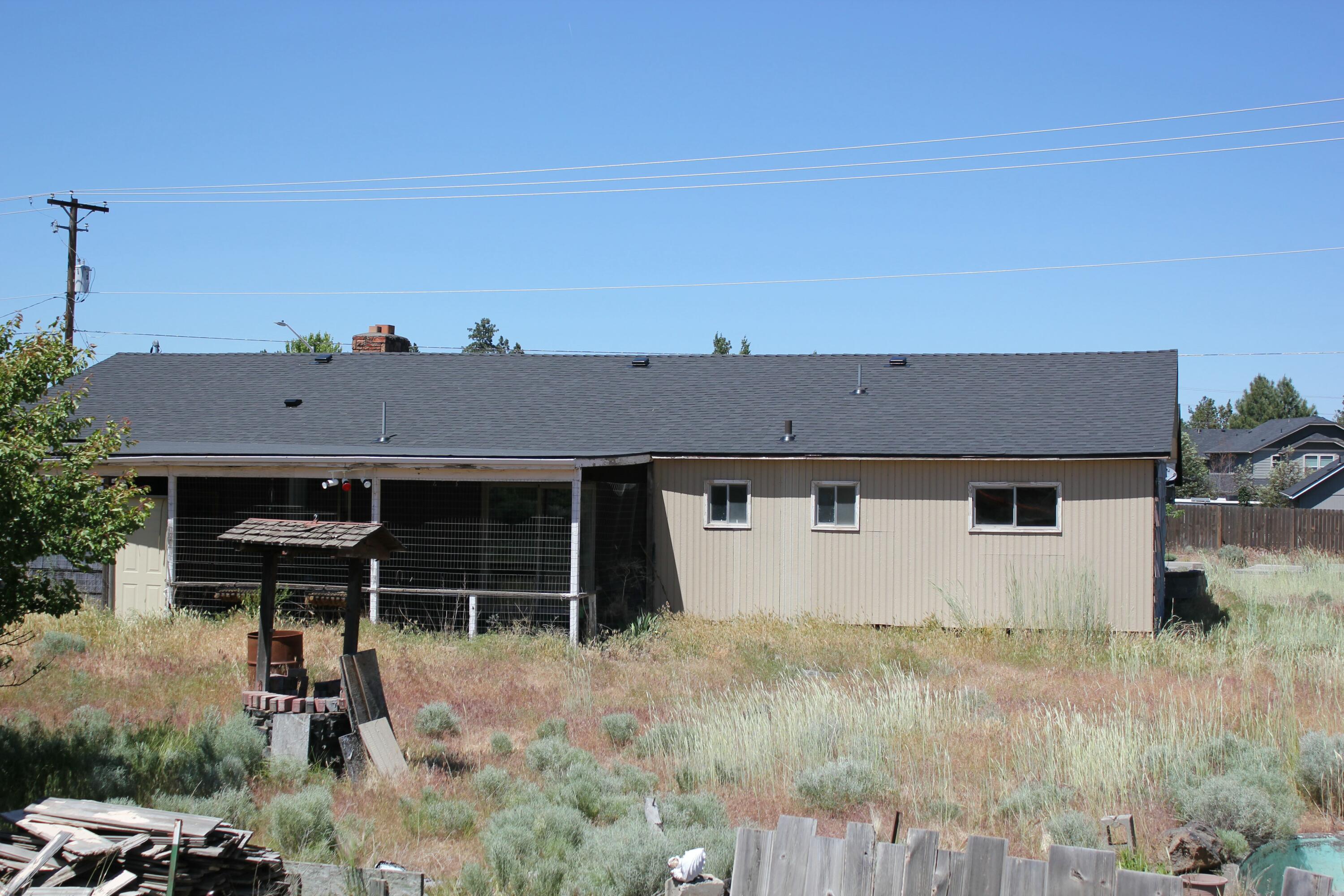 615 Southeast Reed Market Road Bend, OR 97702 - Photo 6 of 25 IMG_8159