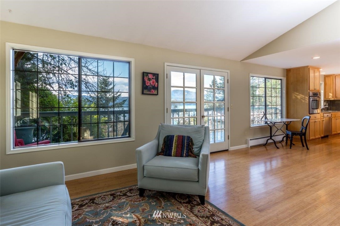 4531 South Discovery Road Port Townsend, WA 98368 - Photo 4 of 31 Gallery Image 4