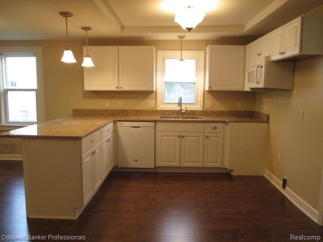 2870 Hickory Lawn Road Rochester Hills, MI 48307 - Photo 8 of 21