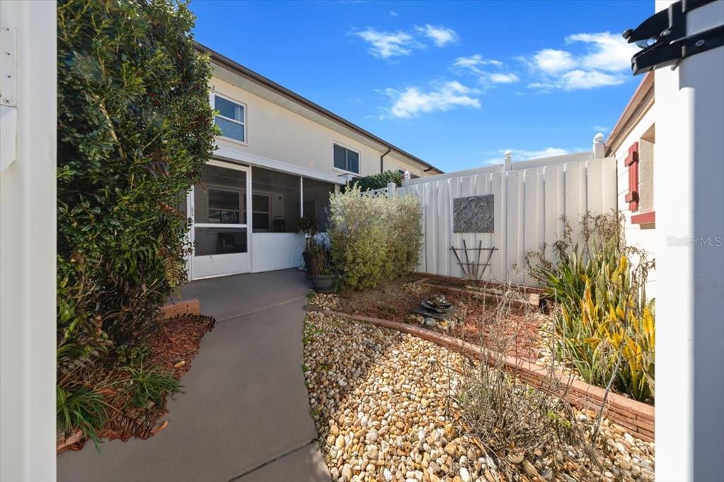 8830 Southwest 98th Place, Unit L Ocala, FL 34481 - Photo 13 of 21