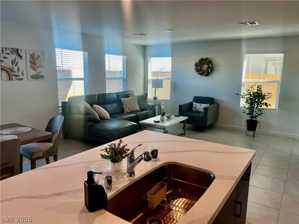 $2,075 | 134 Barringswell Avenue, Henderson, NV 89011