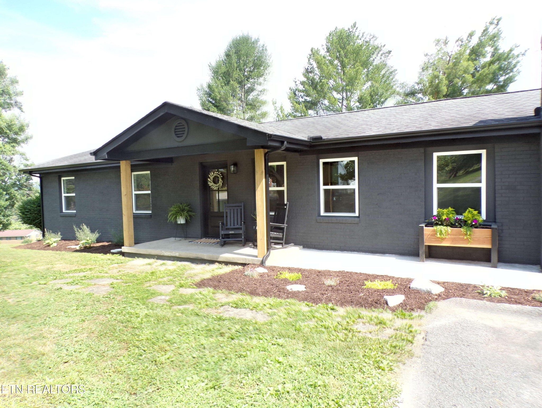 386 McKinney Road La Follette, TN 37766 - Photo 2 of 46 Gallery Image 2