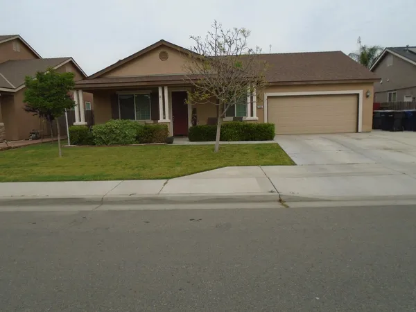 $375,000 | 1383 Manor Avenue, Hanford, CA 93230